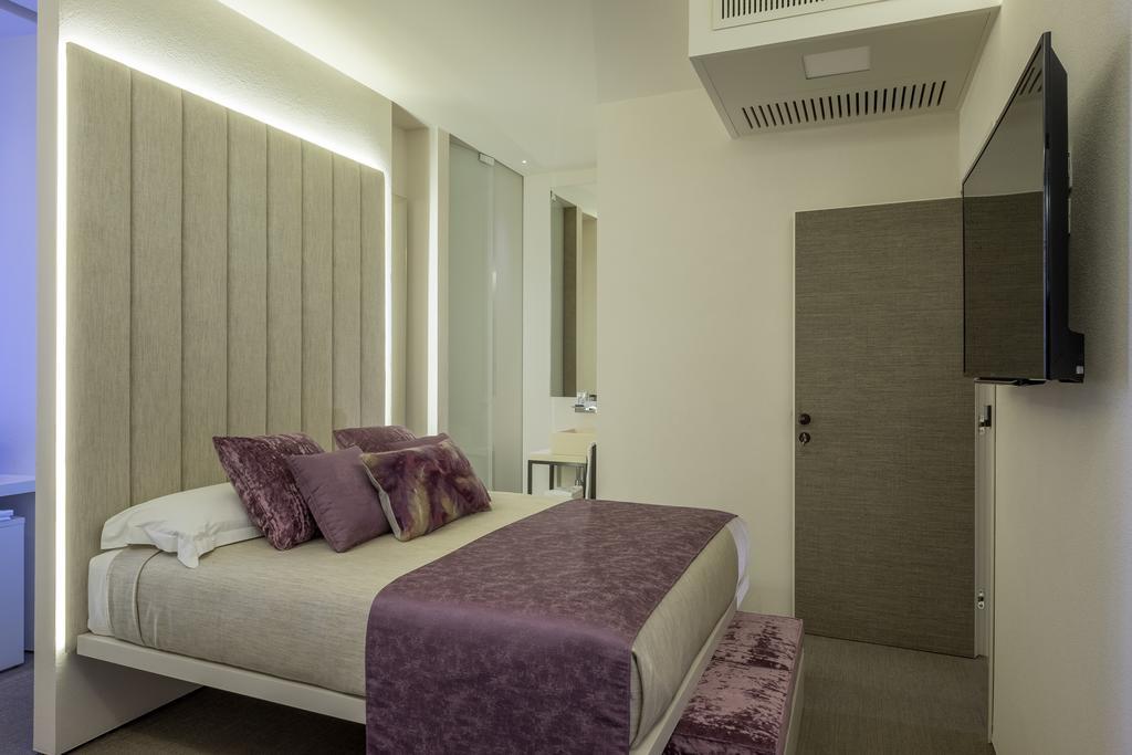 Room 230 Roma Luxury Suites Szoba fotó